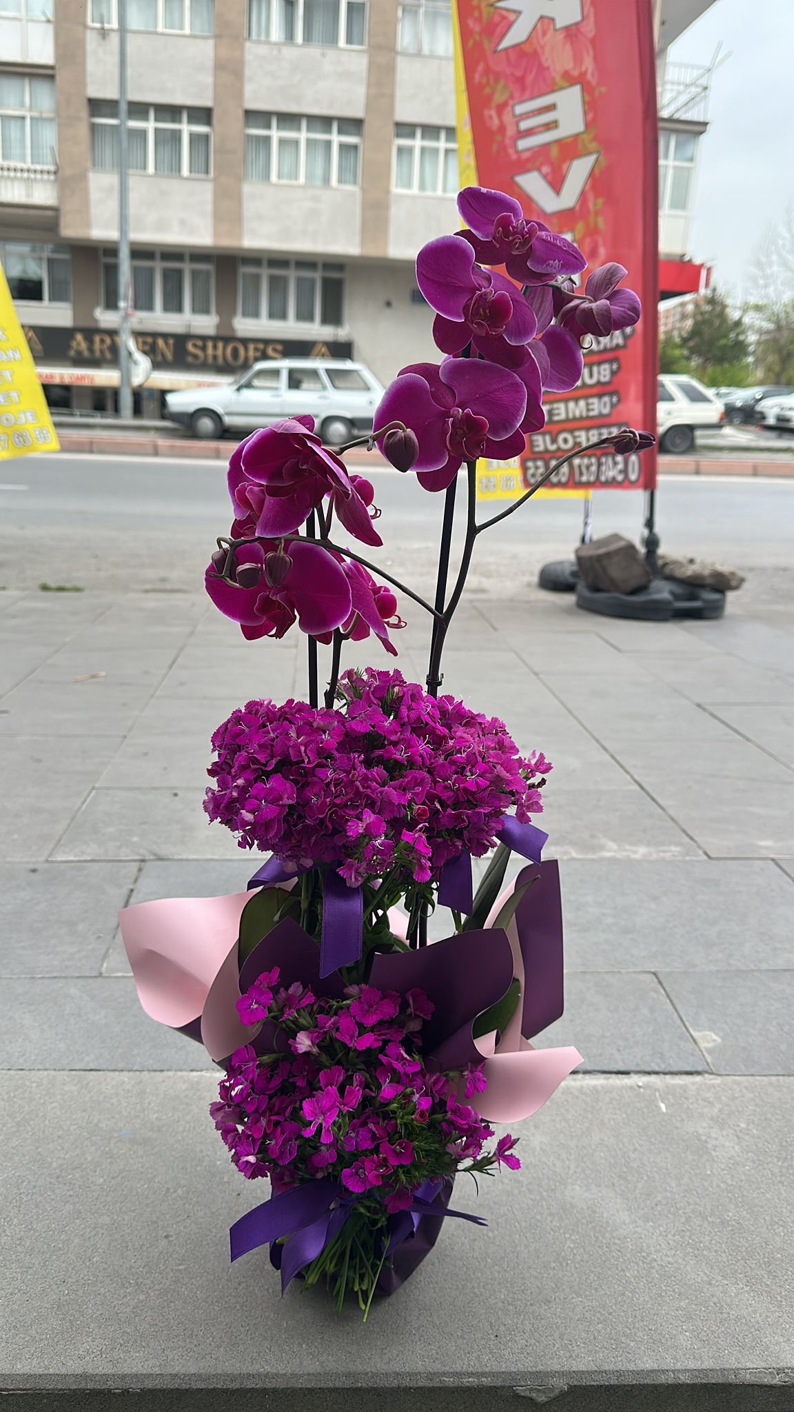 Premium Mor Orkide & Mor Çiçek Aranjmanı – Özel Tasarım