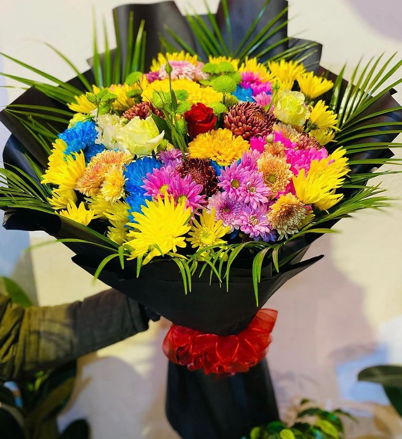Renk Cümbüşü Premium Karma Çiçek Buketi